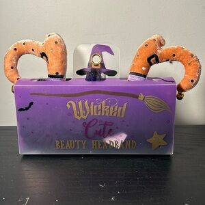 True Beauty, Wicked with Witch Boots Design Cute Beauty Headband